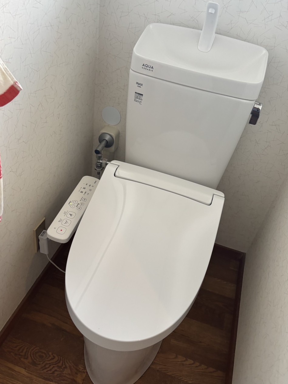 LIXILのトイレ「アメージュ」お掃除ラクラク！